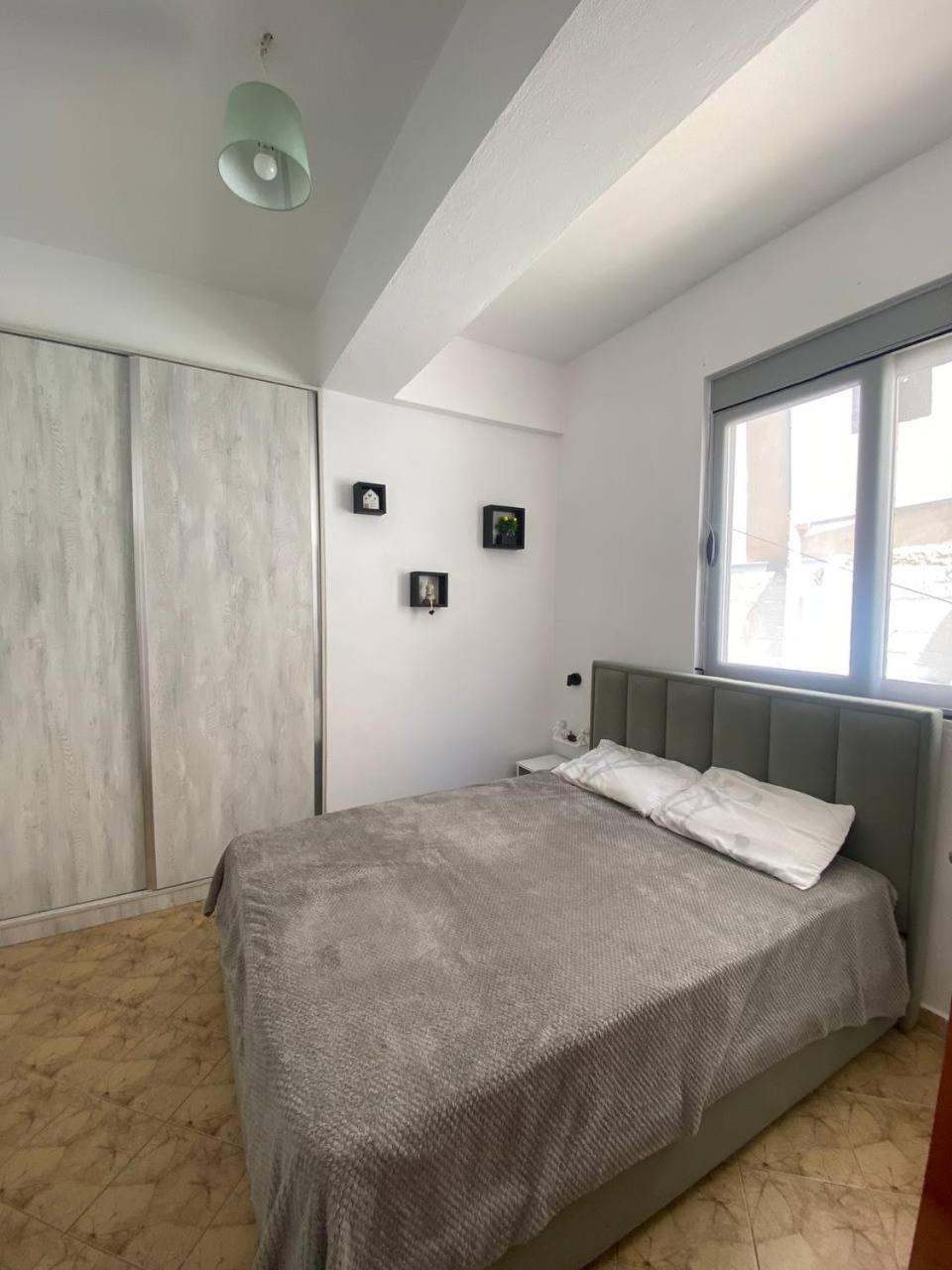 סרנדה Happy Apartment מראה חיצוני תמונה