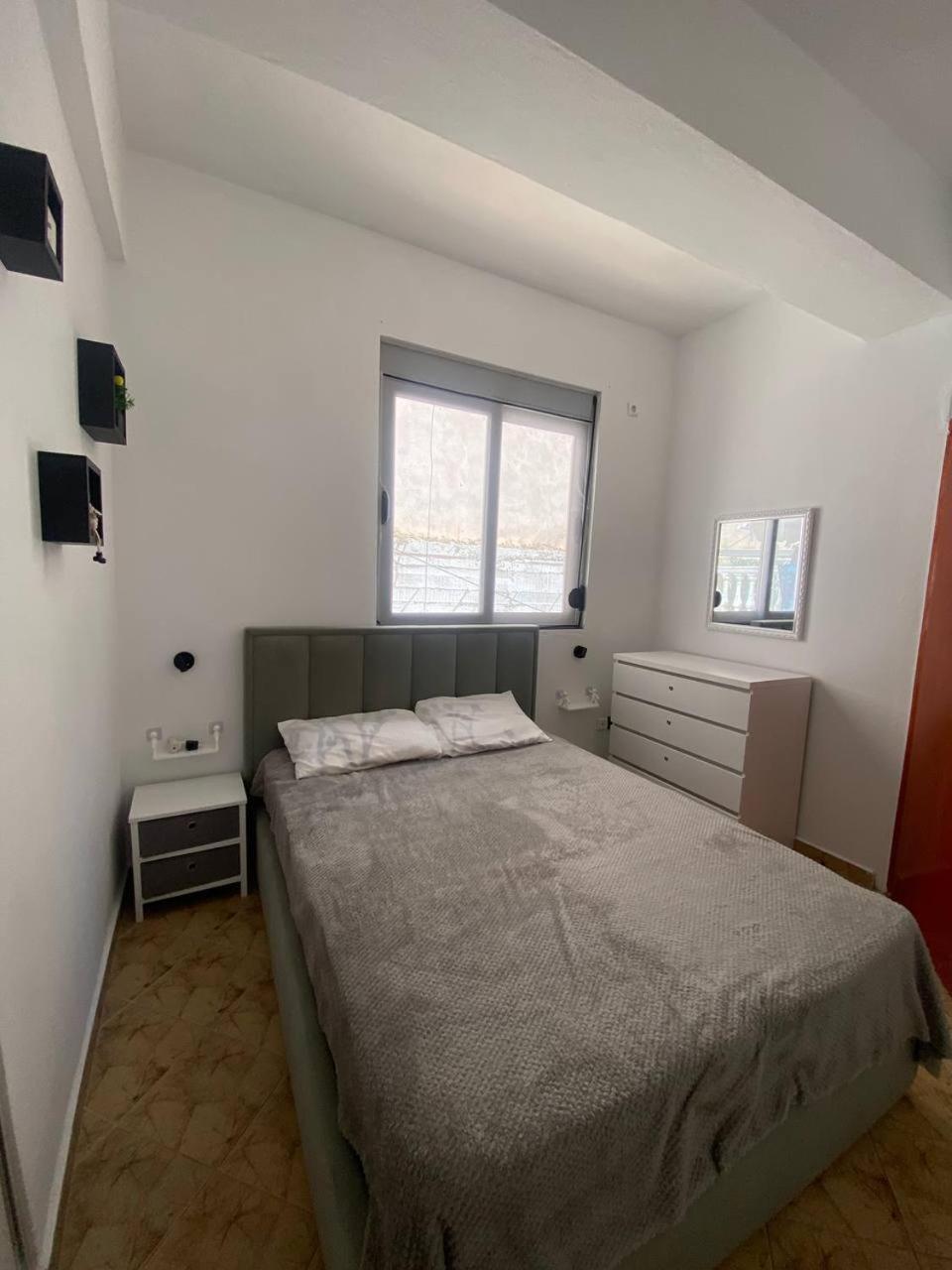סרנדה Happy Apartment מראה חיצוני תמונה