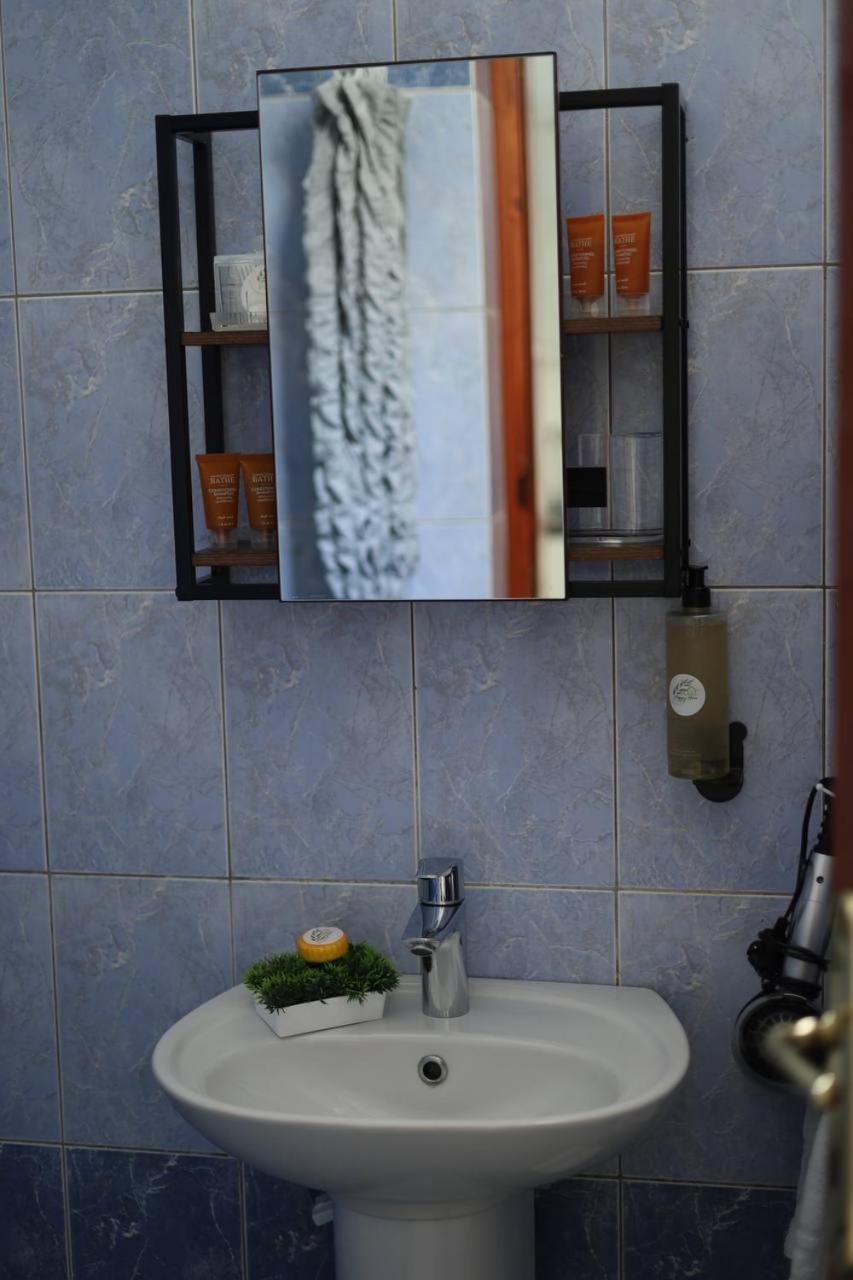 סרנדה Happy Apartment מראה חיצוני תמונה